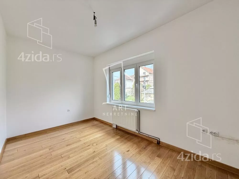 4-etažna kuća | 4zida