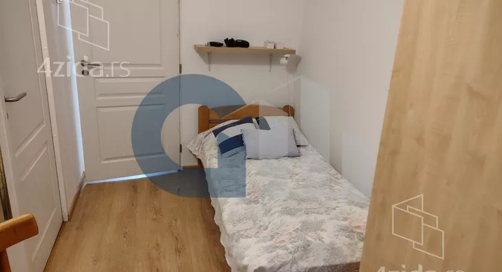 Petosoban stan | 4zida