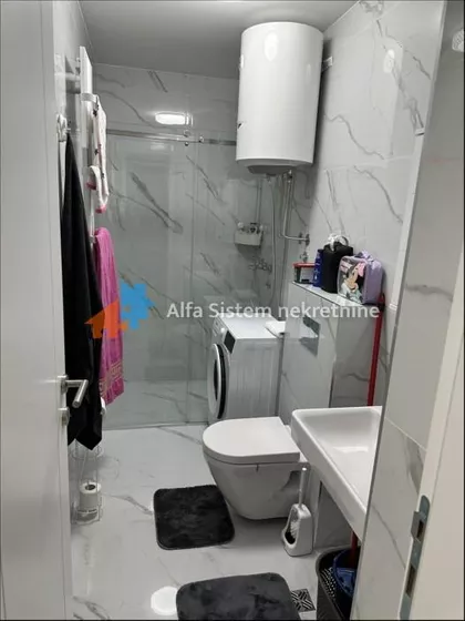 Crveni Krst Vračar | 4zida.rs