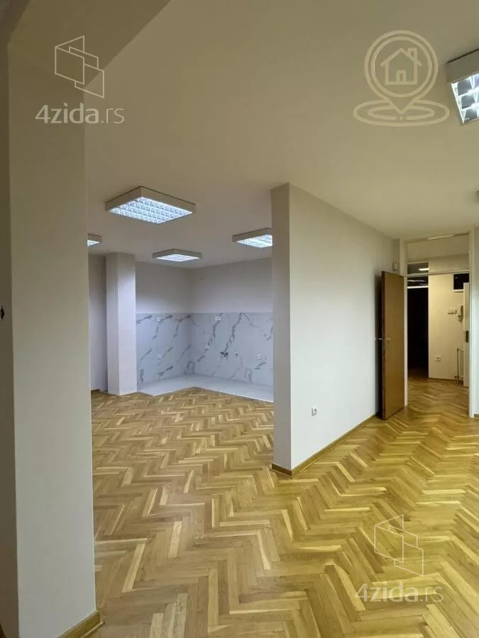 Četvoroiposoban stan | 4zida