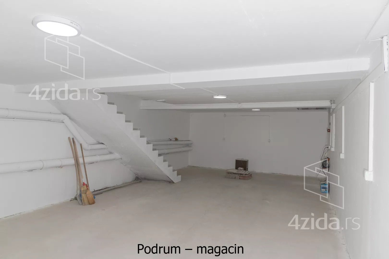 Poslovni prostor | 4zida