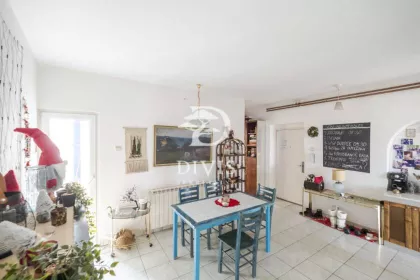 Kralja Petra bb | 4zida.rs