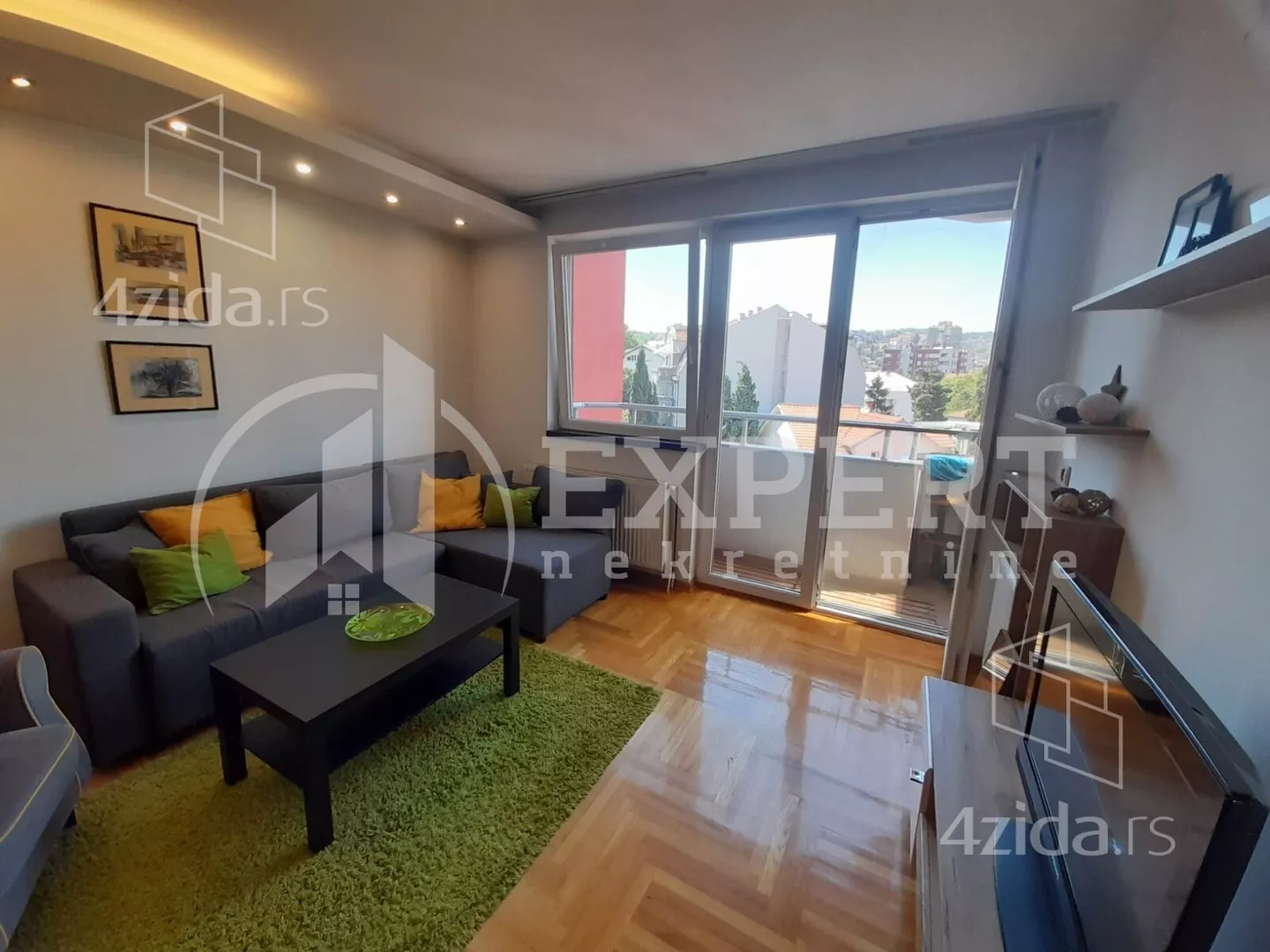 Dvoiposoban stan | 4zida