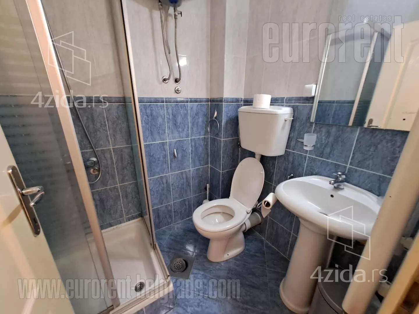 Četvoroiposoban stan | 4zida