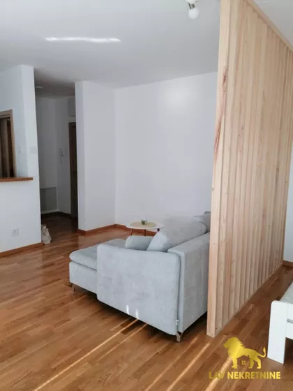 JUGOVICEVA | 4zida.rs