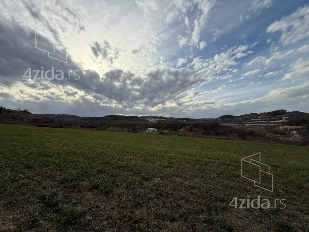 Građevinsko zemljište | 4zida