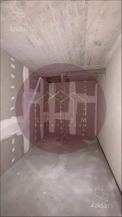 Poslovna zgrada | 4zida