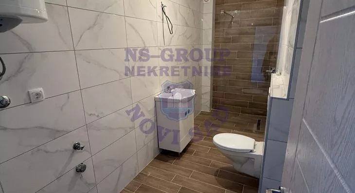 Četvoroiposoban stan | 4zida