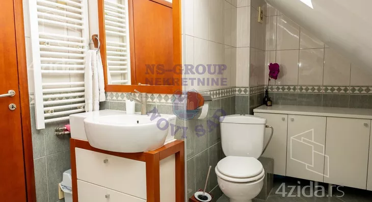 Petosoban stan | 4zida