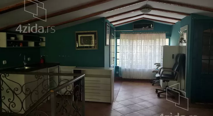 Turistički objekat | 4zida