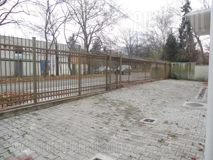 ZEMUN GRMEČ | 4zida.rs