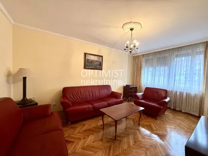 Cara Uroša | 4zida.rs