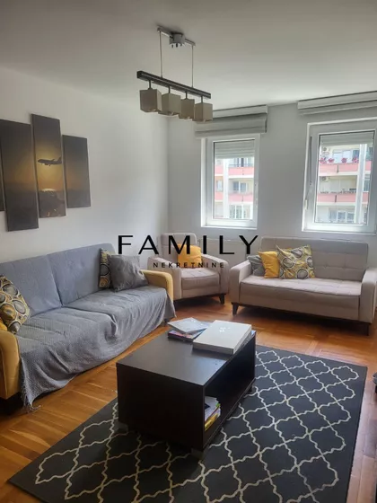 Hadži Ruvimova | 4zida.rs