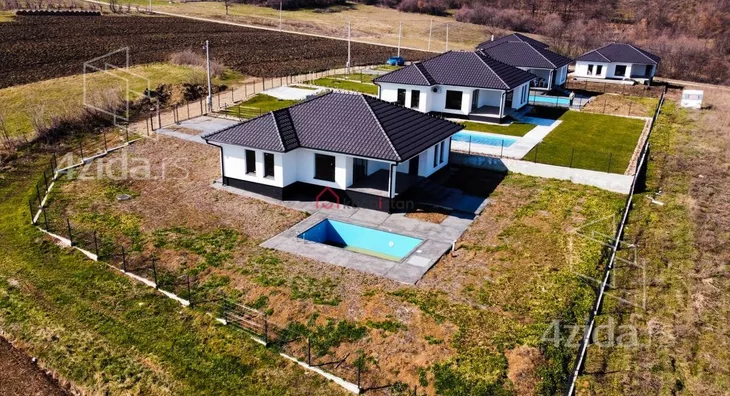Kuća | 4zida