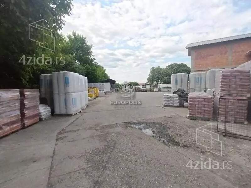 Poslovna zgrada | 4zida