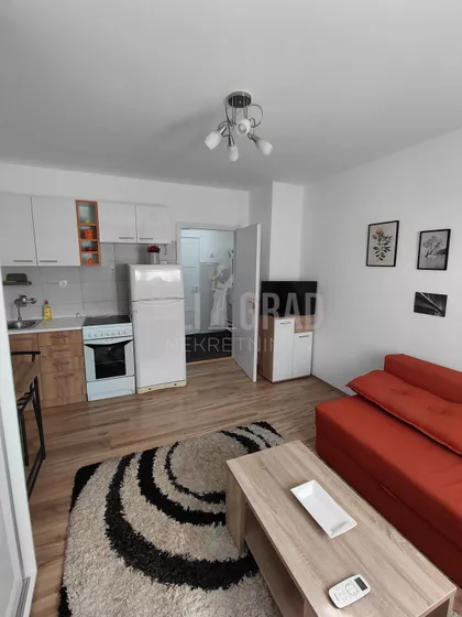 Petra Lekovića | 4zida.rs