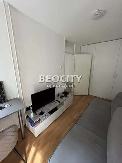 Seljačkih buna | 4zida.rs