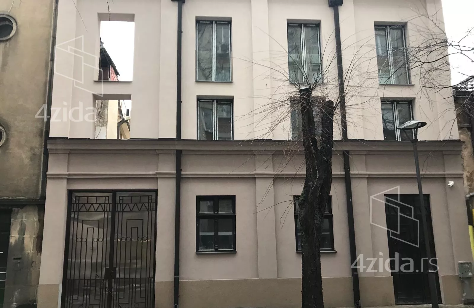 Poslovni prostor | 4zida