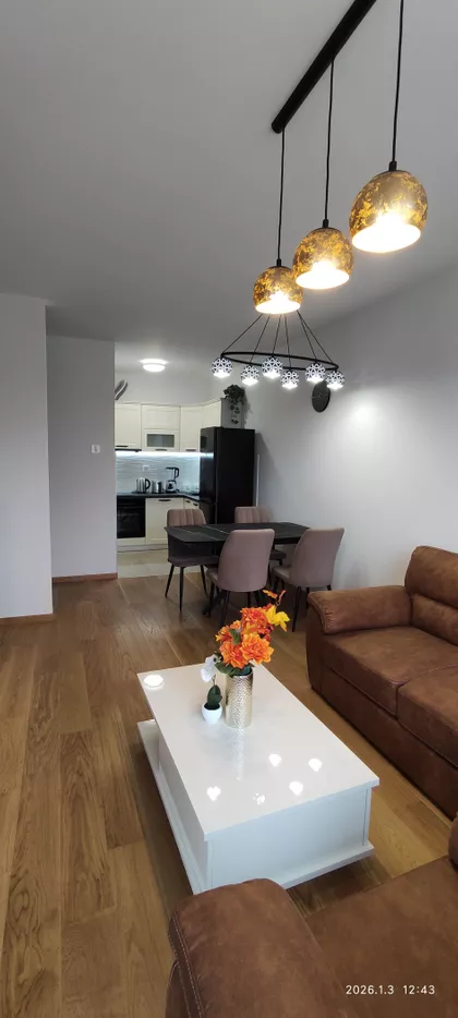 8. Marta 20 | 4zida.rs