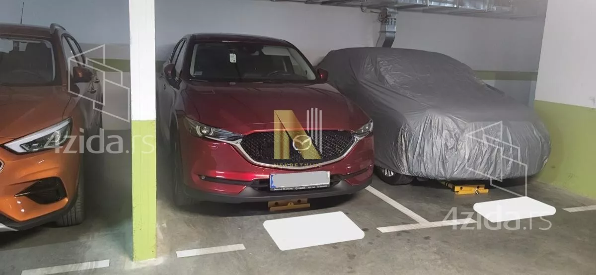 Garaža/Parking | 4zida