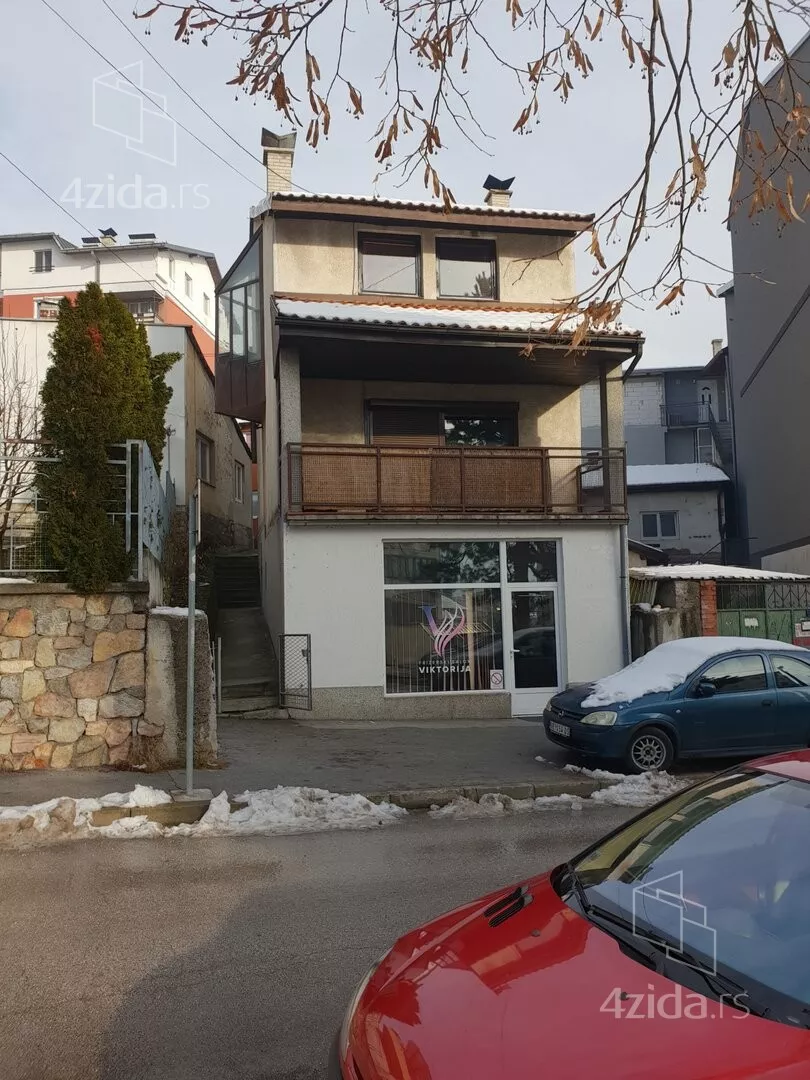 2-etažna kuća | 4zida