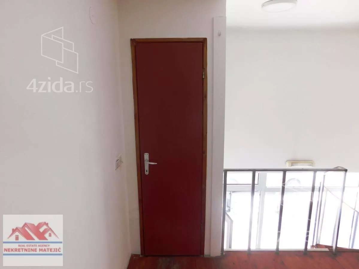 Lokal | 4zida