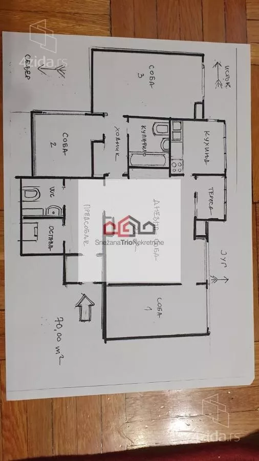 Troiposoban stan | 4zida