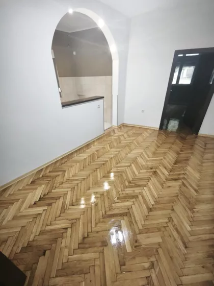 Prvomajska | 4zida.rs