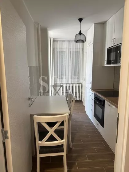 Bulevar Cara Lazara | 4zida.rs