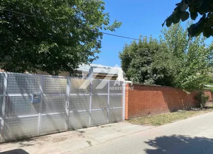 Svetosavska | 4zida.rs