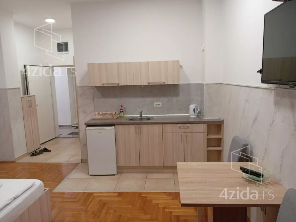 Garsonjera | 4zida