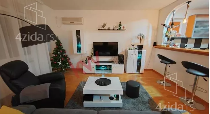 Petosoban stan | 4zida