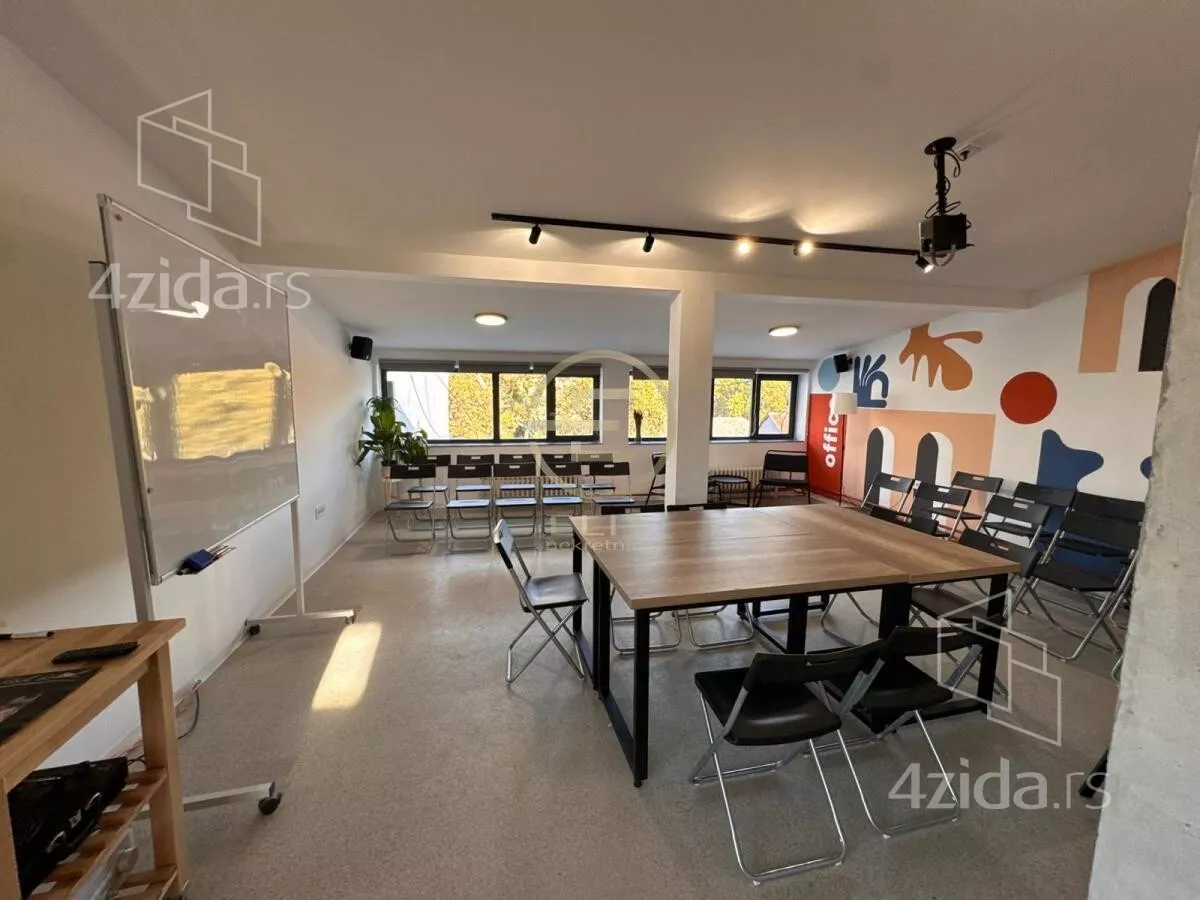 Poslovni prostor | 4zida
