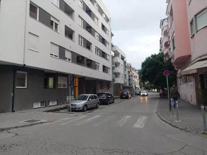 Valentina Vodnika 25 | 4zida.rs