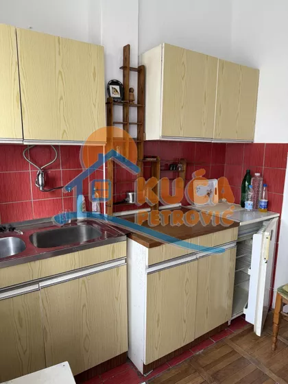 Cara Dušana | 4zida.rs