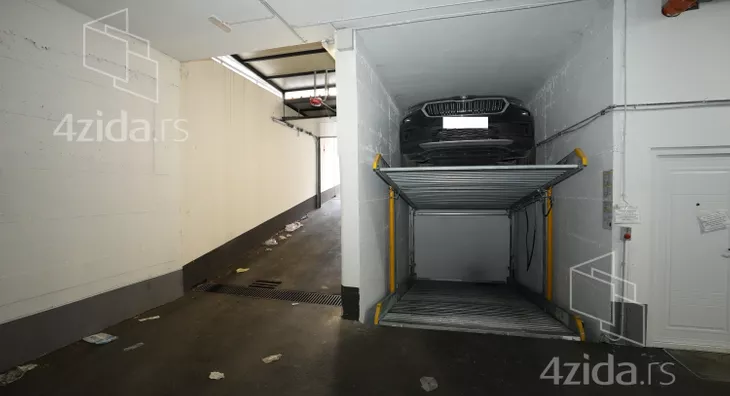 Garaža | 4zida