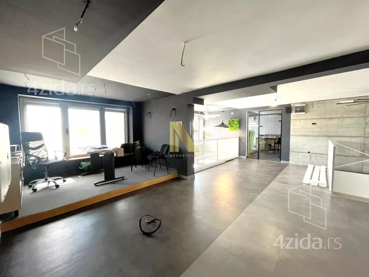 Lokal | 4zida