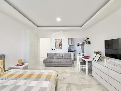 Cetinjska | 4zida.rs