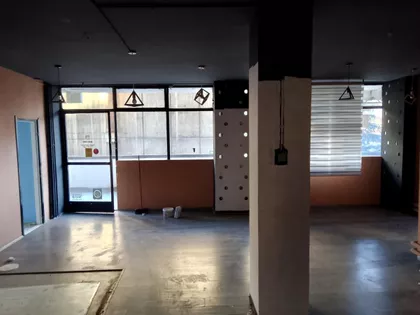 Crveni Pevac | 4zida.rs