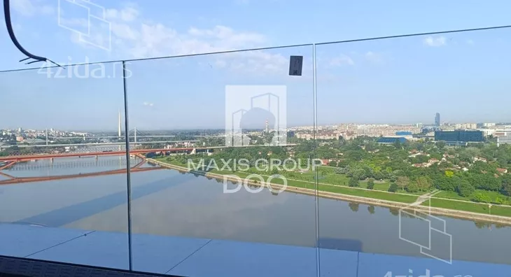 Četvoroiposoban stan | 4zida