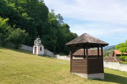Crvica Bb | 4zida.rs