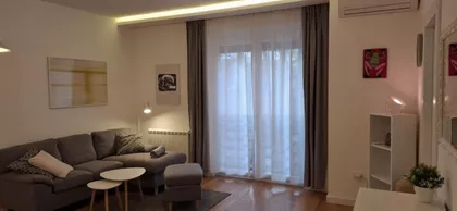 Gospodara Vučića | 4zida.rs