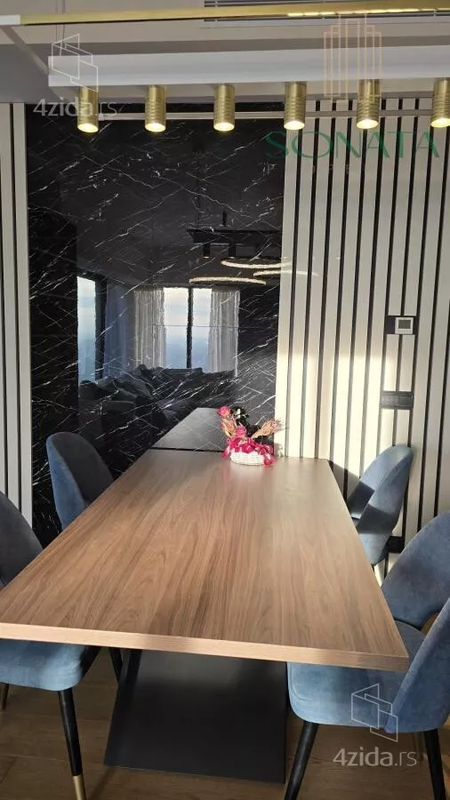 Petosoban stan | 4zida