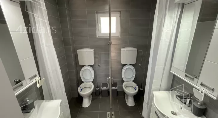 Poslovna zgrada | 4zida