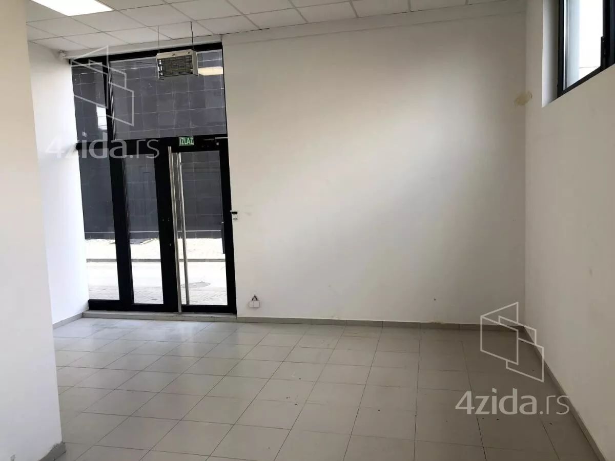 Poslovni prostor | 4zida