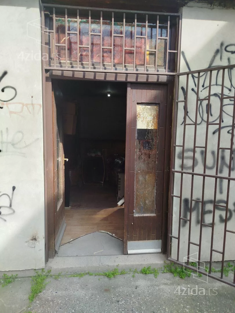 Poslovni prostor | 4zida