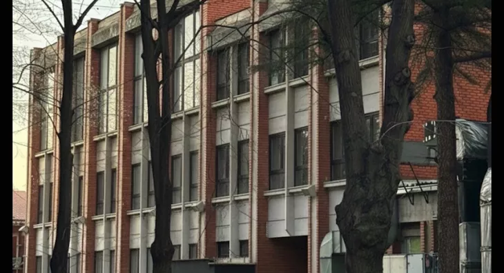 Poslovna zgrada | 4zida