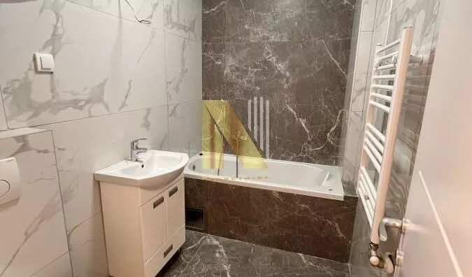 Šestosoban stan | 4zida