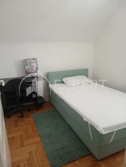 Milana Rakića | 4zida.rs