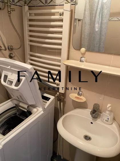 Bulevar Cara Lazara | 4zida.rs